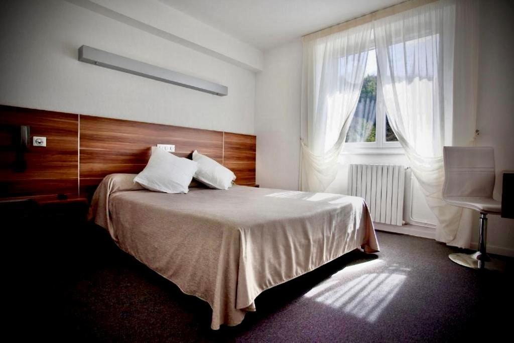 Logis Hotel Restaurant L'Europe Marvejols Ngoại thất bức ảnh